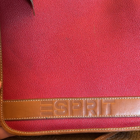Vintage Esprit Red Cross body- GUC - Picture 3 of 6